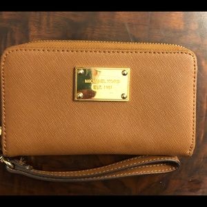 Michael Kors wristlet